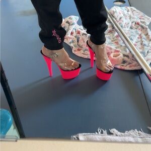 7’ glitter pink pleaser heels